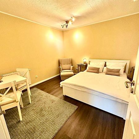 Zentrales Apartment Mit Terrasse Brema Zewnętrze zdjęcie